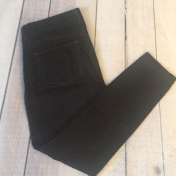 Like New, Anthropologie DOL, Black Ankle Pants - Picture 2 of 10